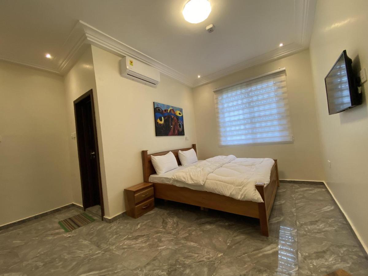 Eagle Vault Hotel Kwabenya Exterior photo