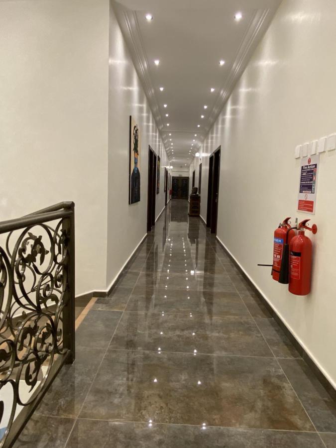 Eagle Vault Hotel Kwabenya Exterior photo